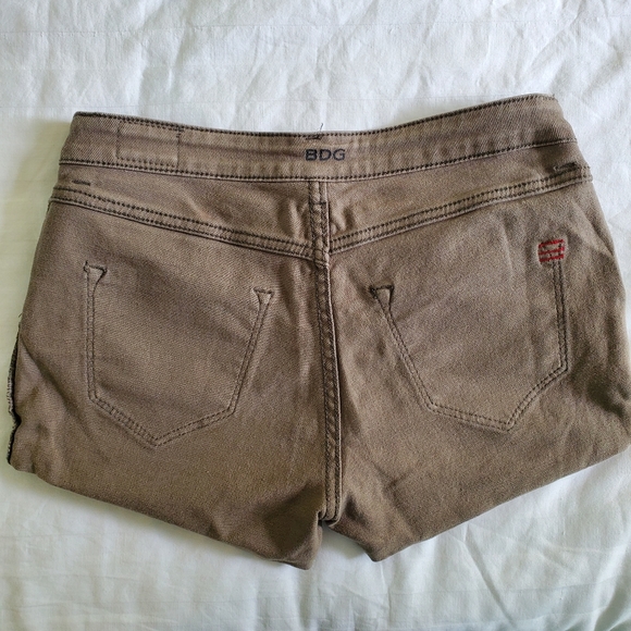 BDG Size 26w Shorts - Picture 3 of 6